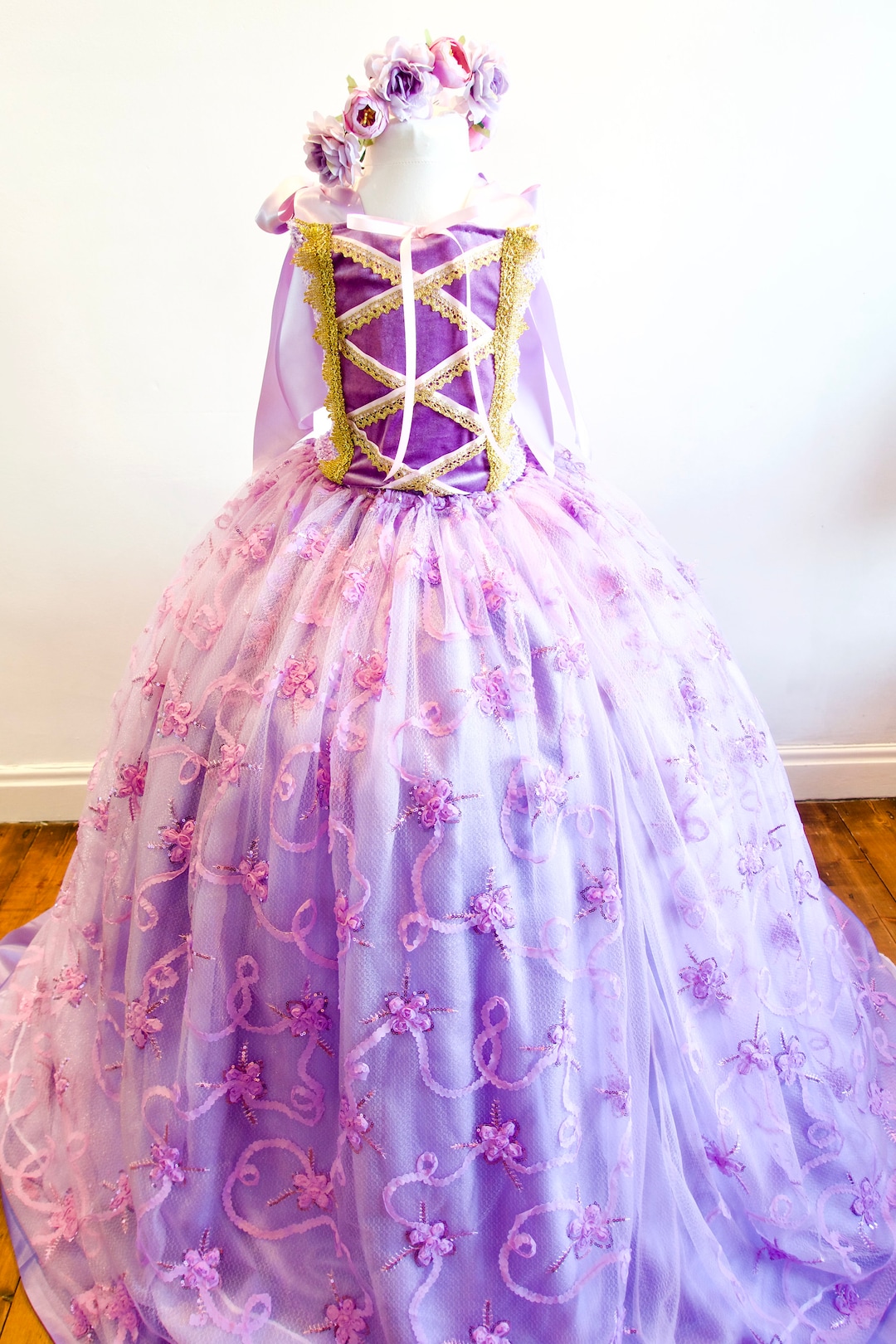 Costume/vestito/abito ispirato alla principessa Rapunzel, età 3 fino a 12  anni su misura. -  Italia