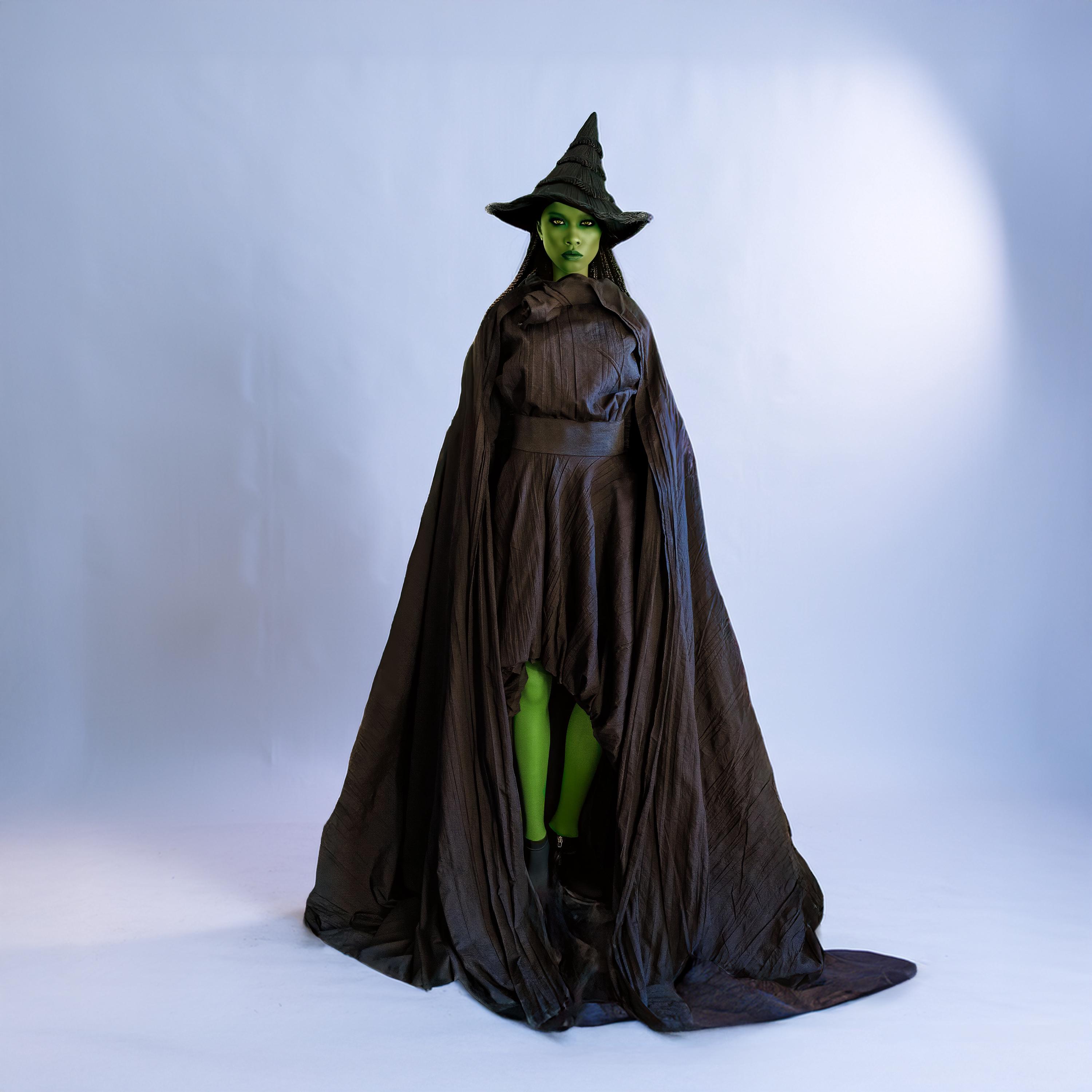 Costume Strega Halloween Donna con Cappello a Punta e Parrucca Mantello