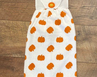 Stove Towel, Pumpkin Kitchen Hand Towel, Buttoned Fall Finger Tip Towel, KitchenTowel,  Bahde