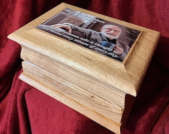 Solid Natural Oak Curved Sided Wood Funeral Cremation Ashes Urn Casket & Personalised Top. WORLDWIDE DELIVERY
