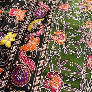 2 Yards Malaysian Batik Fabric Lightweight Cotton Floral Print Textile Sarong