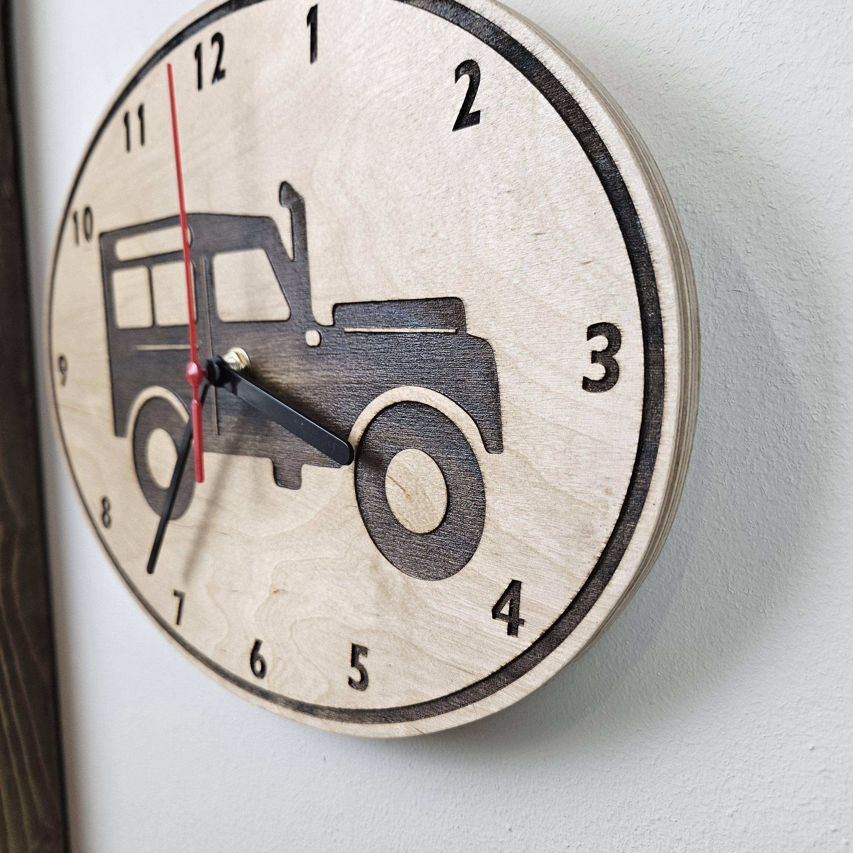 Range Rover Wall Clock Classic Land Rover Wooden Wall Clock, Defender 110 Time Piece, Farmer ...