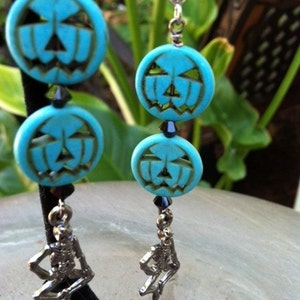 Dyed Howlite Pumpkins image 1