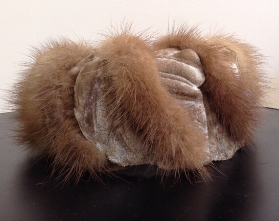 Vintage Fur Hat Modern Miss Pill Box Fur Hat 50s o