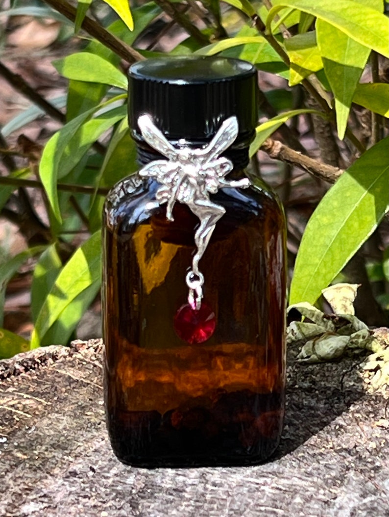 LILITH SPELL OIL. For Unbridled Passion, Courage, Inner Strength & Self Confidence. Ancient Wisdom. 8 Dram image 1