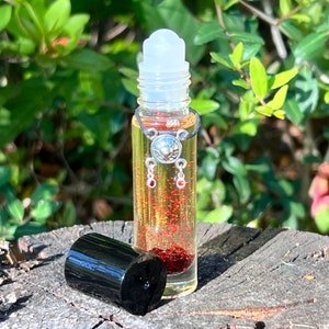 FREYJA Spiritual Perfume Oil. For Love, Prosperity, & Foresight. Protection. Shieldmaiden. 8.5ml - 10ml