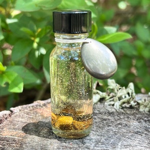 PYRITE PROSPERITY Spell Oil. Good Luck. Pulling In Prosperity & Money. Abundance In Wealth. Money Spells. 4 Dram.