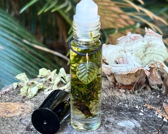 EARTH WITCH Spiritual Perfume Oil.  For Drawing In Prosperity & Success. To Stabilize and Ground. Earth Magic.  8.5ml - 10ml *New Blend !