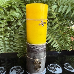 BEE BUSY Spell Candle. For Focus, Concentration, & Unstoppable Progress and Willpower. Reaching Your Goals.  Dual Action Spell Candle