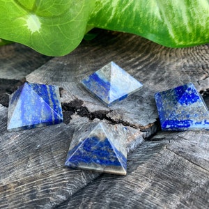 LAPIS LAZULI Pyramid. Connections, Spirit Realm, & Psychic Ability.  1x1x1 inch