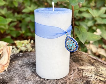 WINTER WITCH Spell Candle. Letting Your Inner Beauty Shine. Finding Light While Being Surrounded By Darkness. Flicker Of Hope & Warmth.