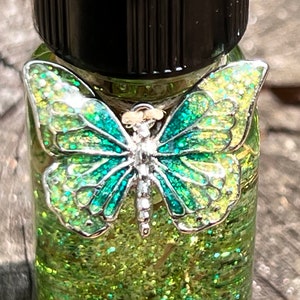 SUMMERFLY Spell Oil. Adventure, Happiness, Prosperity Growth. Enjoyment. Life & Vitality. Trusting Intuition. 4 Dram image 2