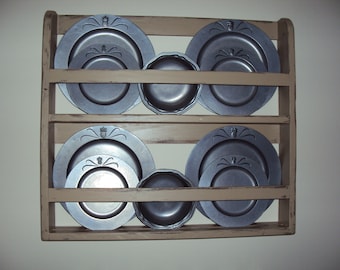 Plate shelf, plate rack, wall shelf, vintage shelf, handmade plate shelf, handmade plate rack, primitive shelf, plate display, gift for her