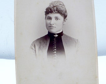 Antique Cabinet Card Photo Woman Portrait Walker Brantford Ontario P2