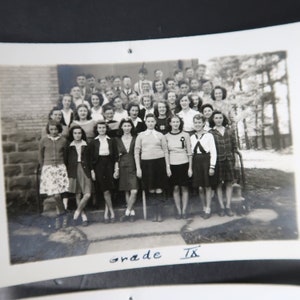 Lot of 5 Vintage Photos 1940s Glencoe Ontario High School Class Photos n1-16 zdjęcie 1