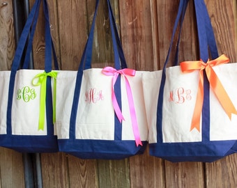 Personalized Bridesmaid Gift - Bridal Party Gift - Canvas Tote - Wedding Party Gift - Customized Bride Gift - Custom Wedding Party Gift