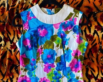 Beautiful 1960s Vibrant Watercolor Floral Motif Sleeveless Mini Shift Dress