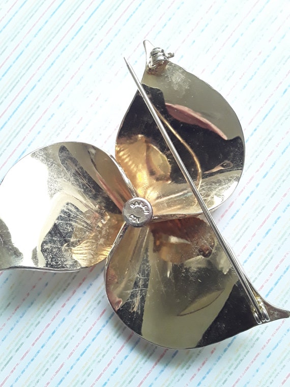 Sara Coventry Gold Tri-Leaf Brooch - Vintage - image 2