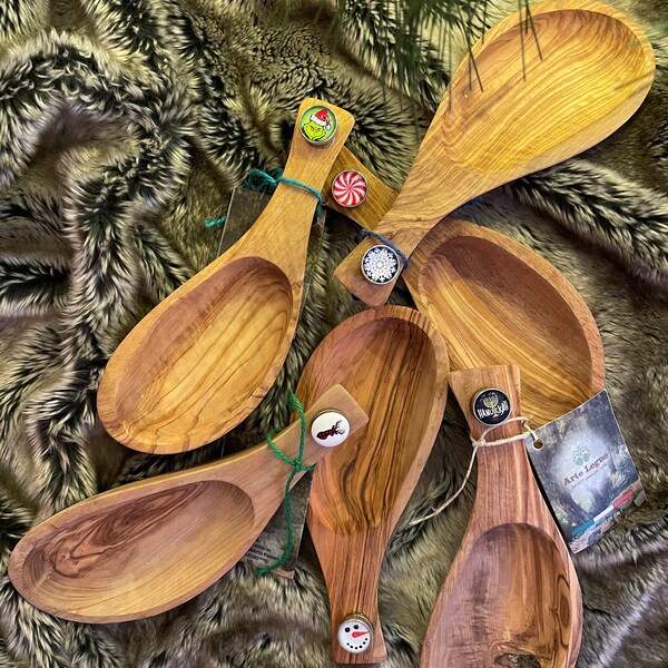 arte legno italian olive wood spoon rest w/ interchangeable 'snap' / made in italy & california / available for any occasion!