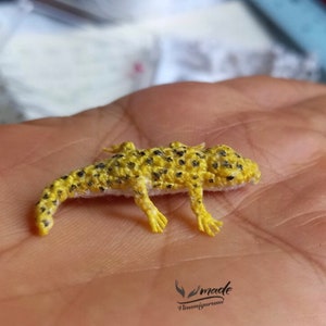 Leopard Gecko  - Mini Crochet Miniature cute amigurumi - Ready to ship