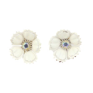Vintage Unsigned White Enamel Pierced Cut-out Flower Clip Earrings