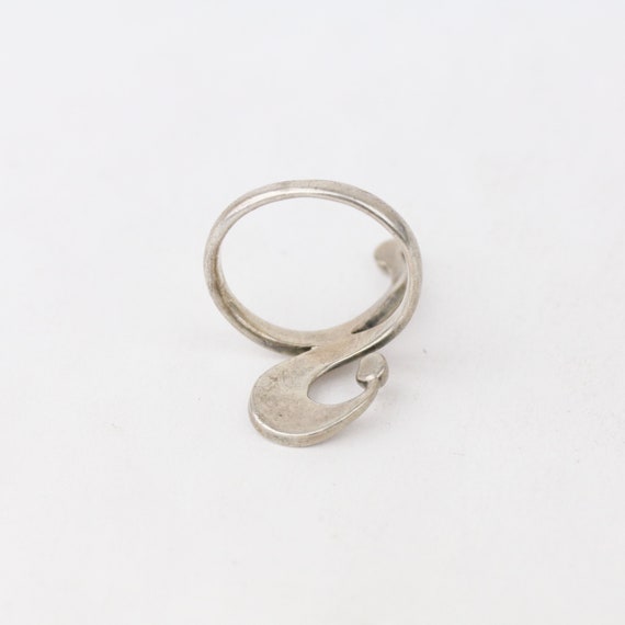 Vintage Modernist Sterling Silver Ring Size 7 - image 3