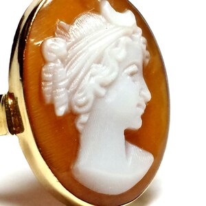 Vintage Oval Hand Carved Woman Shell Cameo 14KTYG Ring 1911 image 2