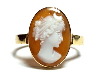 Vintage Oval Hand Carved Woman Shell Cameo 14KTYG Ring #1911