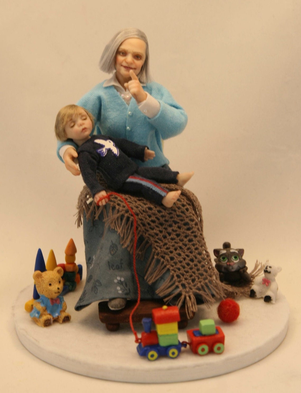 Dollhouse Dolls 1:12 OOAK made of  polymer clay image 0