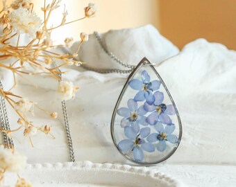 Floral Resin Pendant Blue, Minimalist Necklace, Forget-me-not Pressed Flower, Nature Jewelry, Birthday Gift, Wedding, Bride