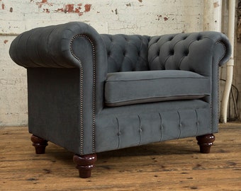 Fauteuil Chesterfield Snuggle en velours gris, fait à la main britannique