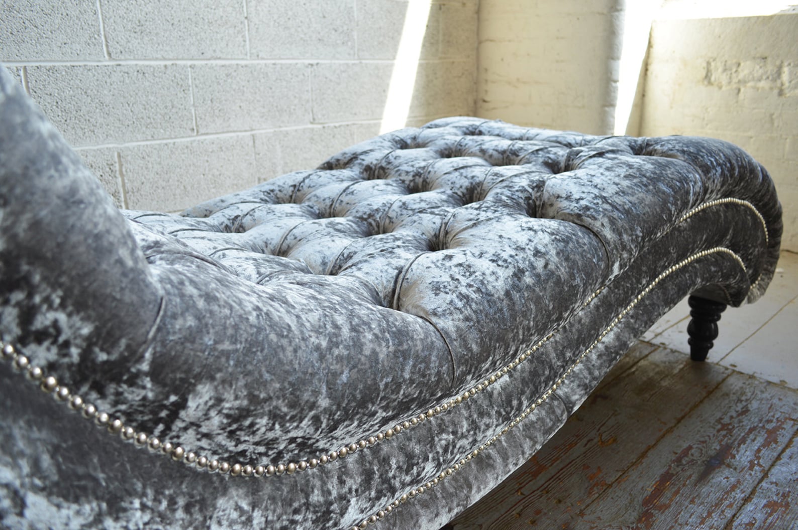 Unique British Handmade Silver Crushed Velvet Chesterfield Chaise ...