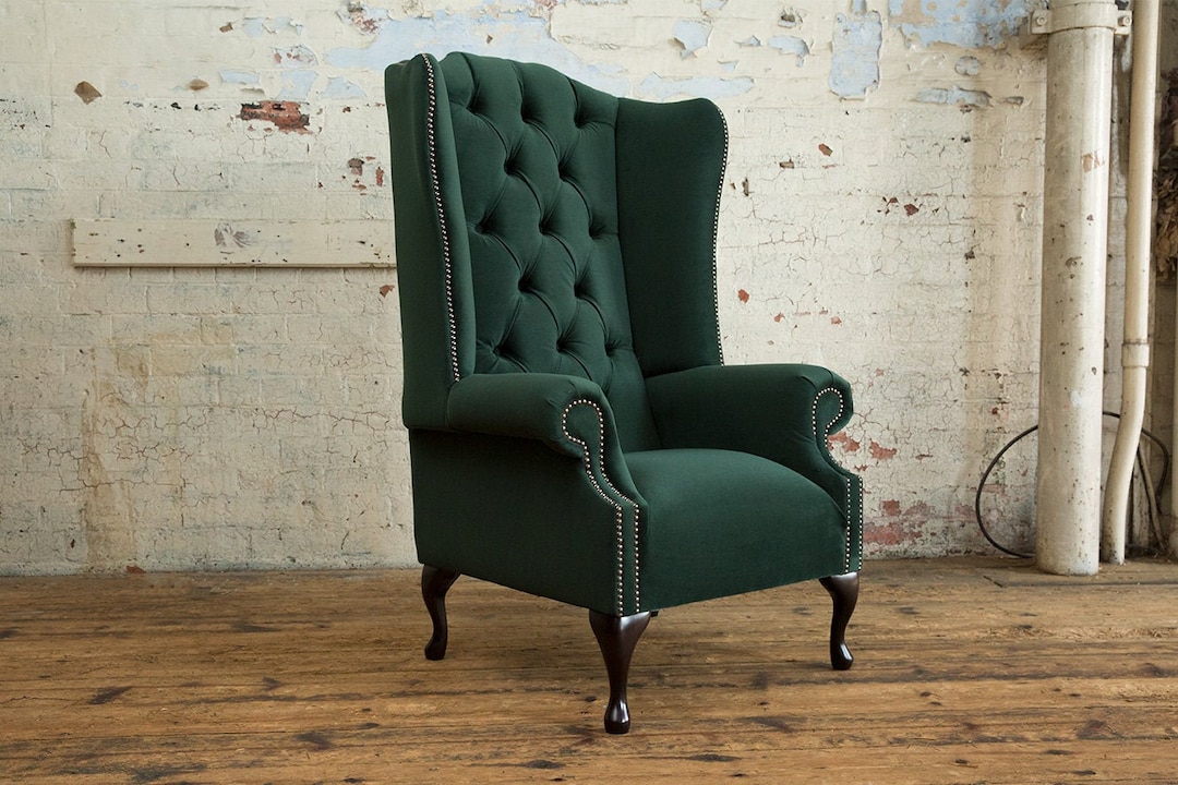 British Handmade Deep Emerald Green House Velvet Chesterfield