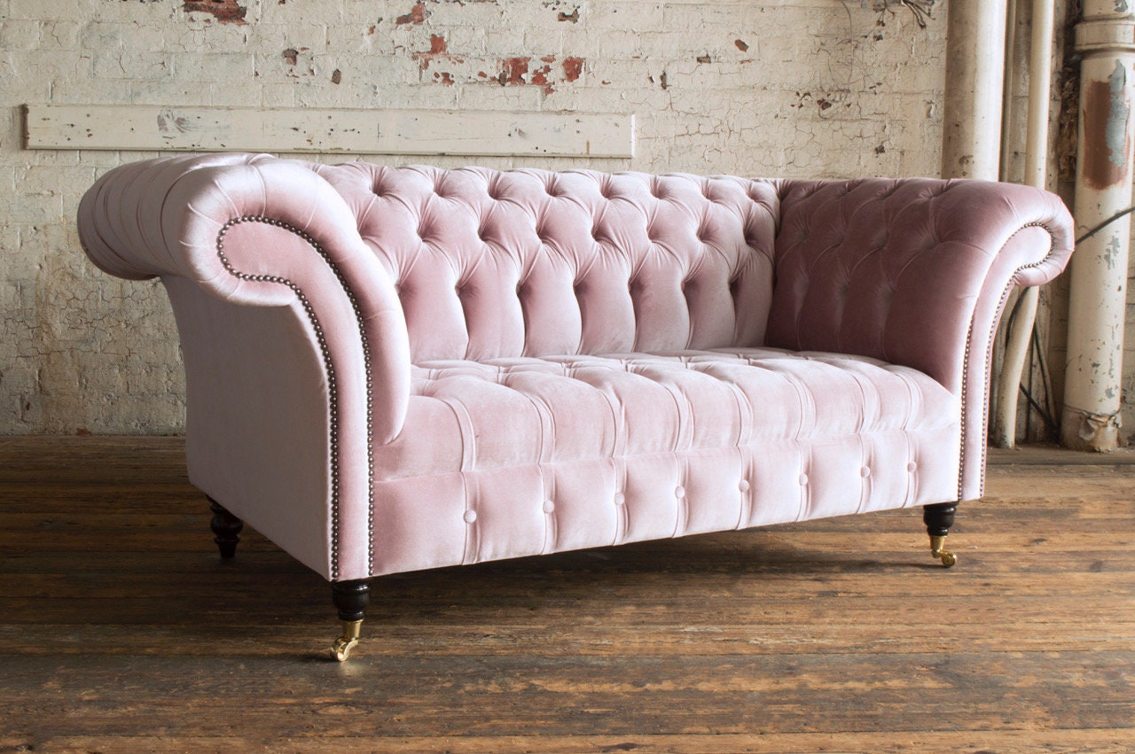 Antique 2024 pink sofa