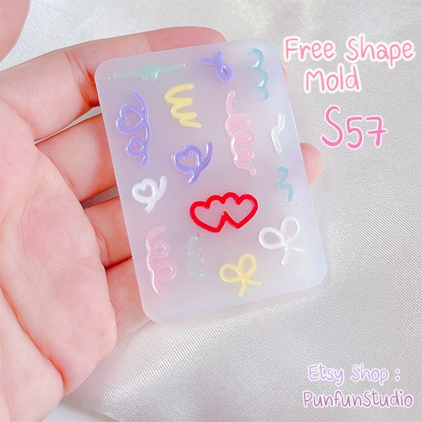 レジンキーホルダー - Etsy