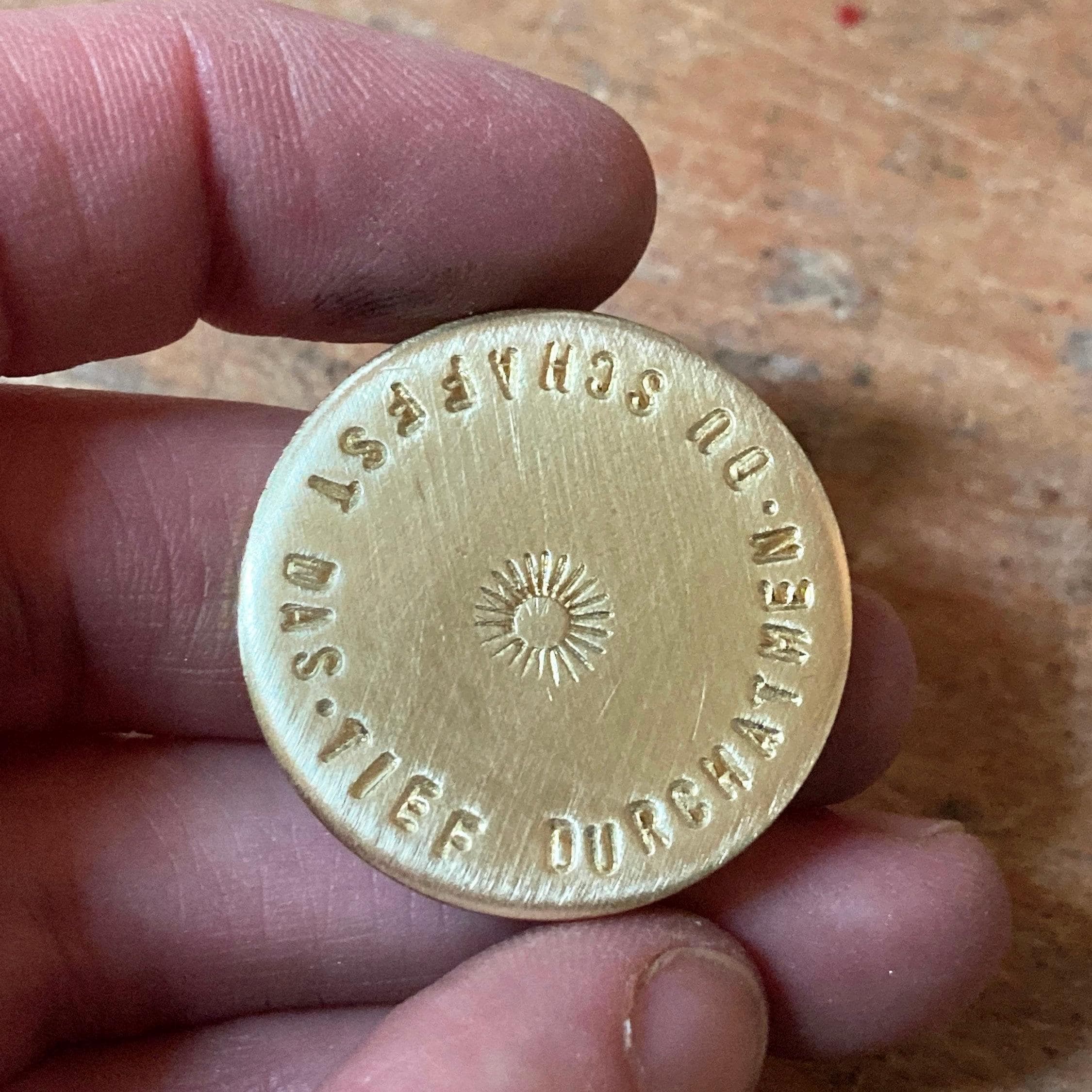 深呼吸 できるよ コイン お守り 受験 プレゼント 友達 娘 旅 ポケットハグ 息子 強さ 彼女 勇気 - Etsy 日本