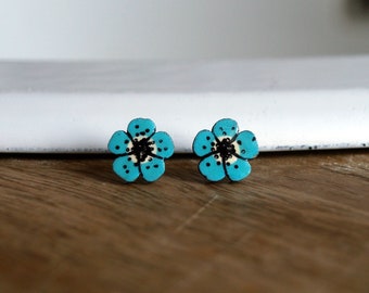 Stud earrings flowers