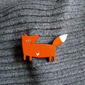 Brooch little fox with heart