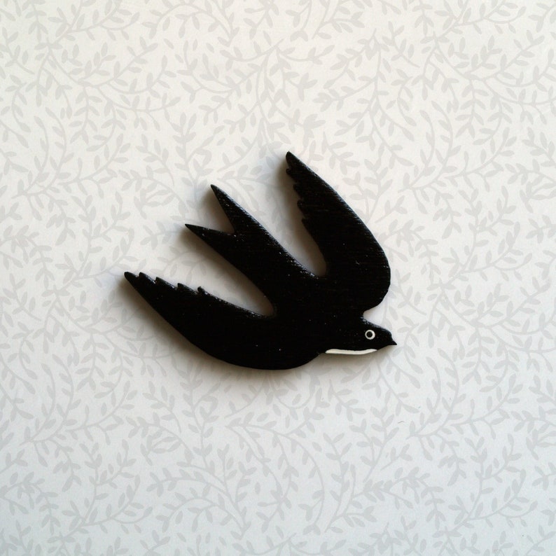 Brooch Swallow Sinah image 1