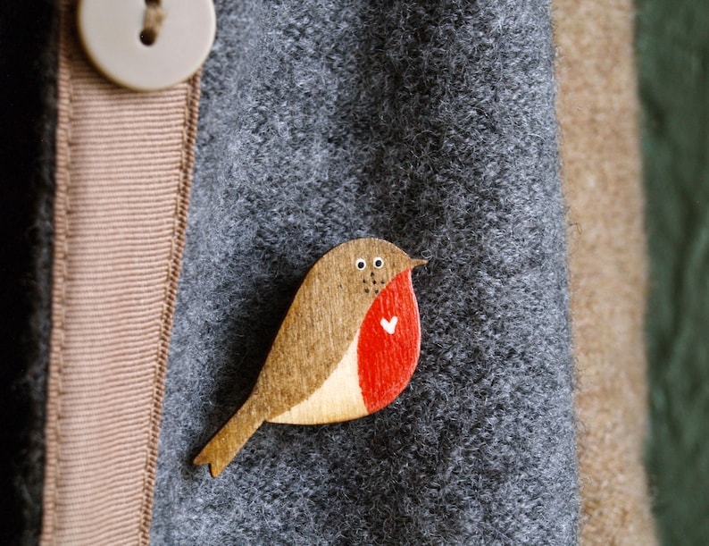 Brooch Swallow Sinah image 2