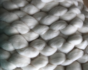 Small Chunky blanket white photo prop preloved
