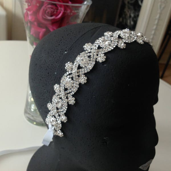 Elegante Hochzeit Braut Silber klar funkelnden Kristall diamanté Strass Perlen weiß Band Krawatte Bogen Stirnband Kopf tragen
