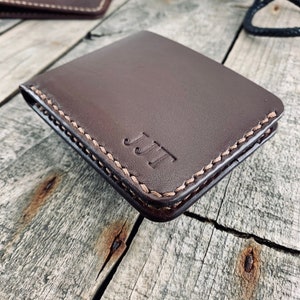 Portefeuille personnalisable en cuir de kangourou avec 4 compartiments pour cartes et fente pour billets - Cadeau parfait pour homme