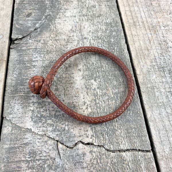 Braided Kangaroo Leather Bracelet,Herringbone Knot and Loop Closure,8 Strand Braid,Hand Crafted in Australia, Veg Tan Full Grain Roo Leather