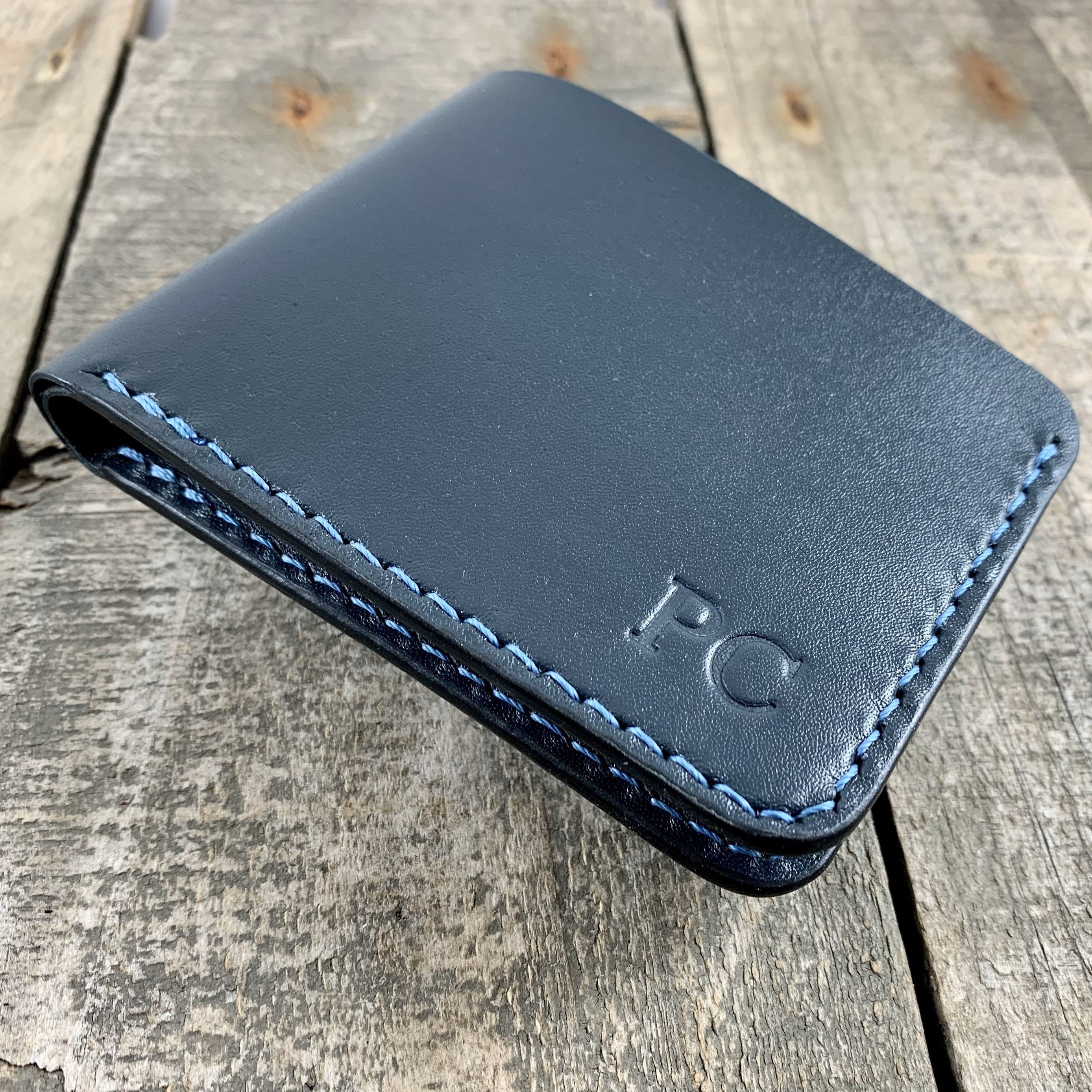 Bifold leather wallet. 6 card slots + 2 pockets + cash slot. : r