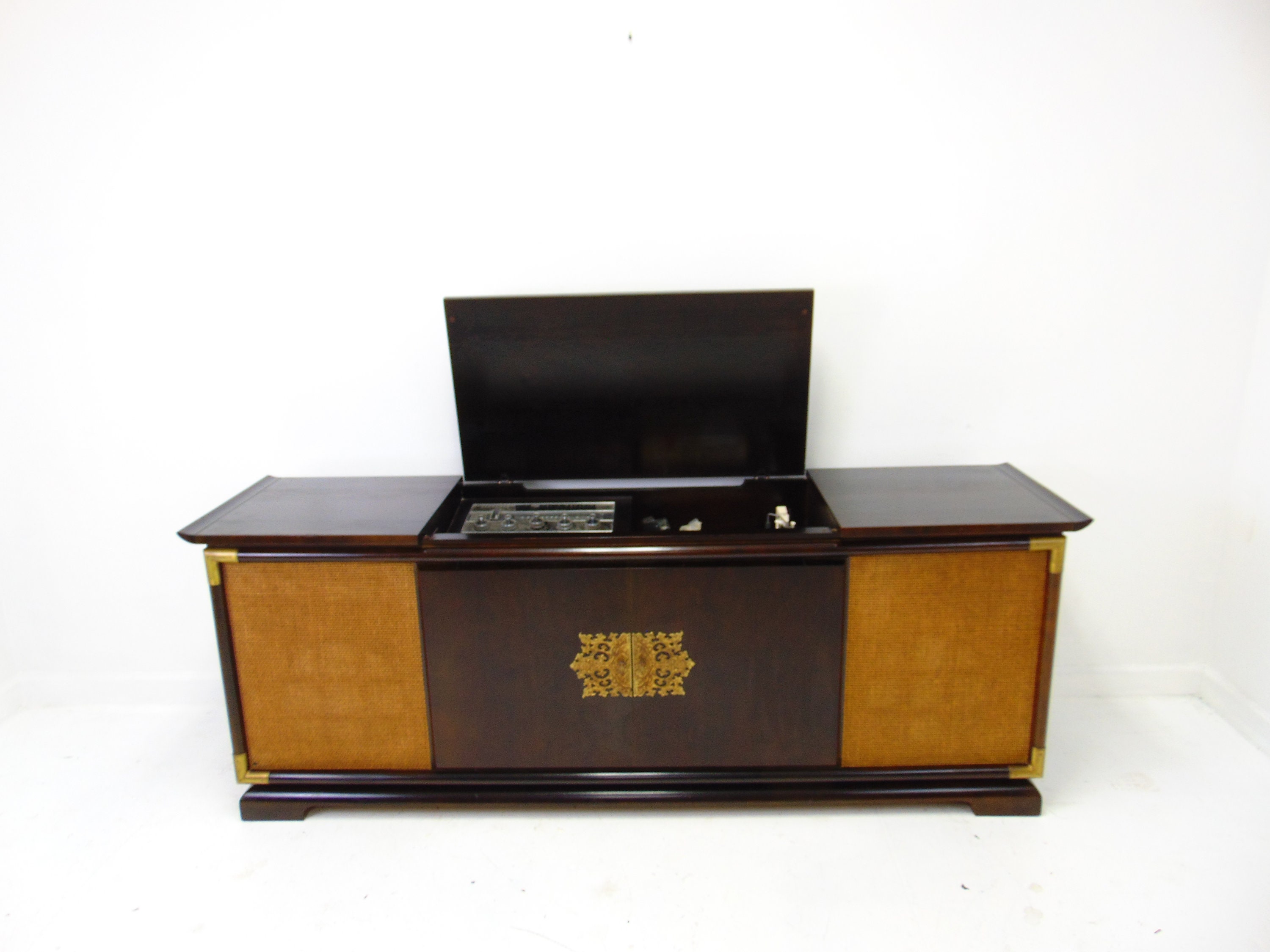 Sylvania Maestro Series SC617 - Rare Vintage Mid Century Sylvania Maestro Series SC617 - Rare Vintage Mid Century