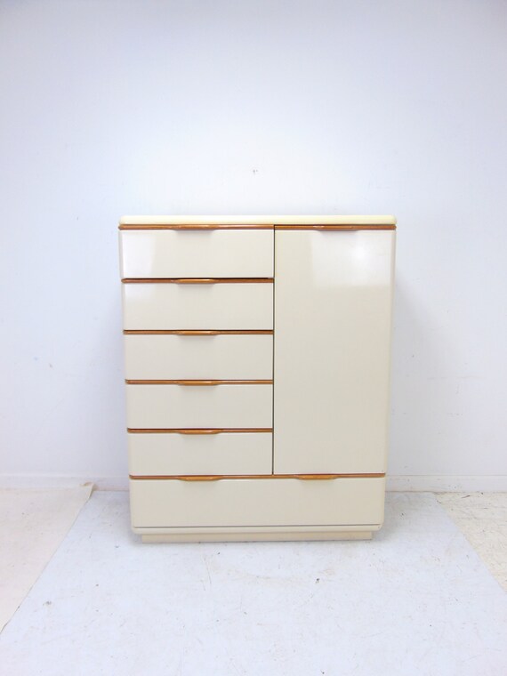 Cream on sale lacquer dresser