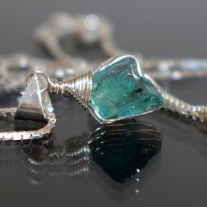 Raw Apatite Necklace Sterling Silver Raw Stone Necklace, High Quality Bright Blue Raw Apatite Pendant, Raw Crystal Necklace Mother Gift