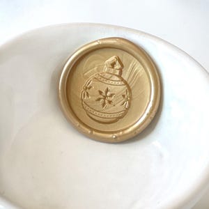 Ornament Wax Seals / Adhesive Wax Seals / Christmas Cards / Peel and Stick Wax Seals / Holiday Wax Seals / Decorative Seals