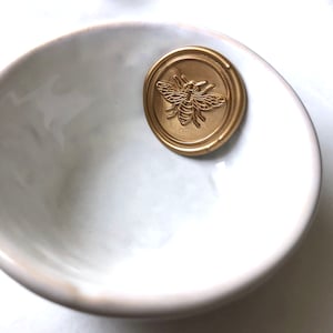 Bee Wax Seals / Adhesive Wax Seals / Wedding Invitation Seals / Peel and Stick Wax Seals / Decorative Seals / Bumblebee Seal